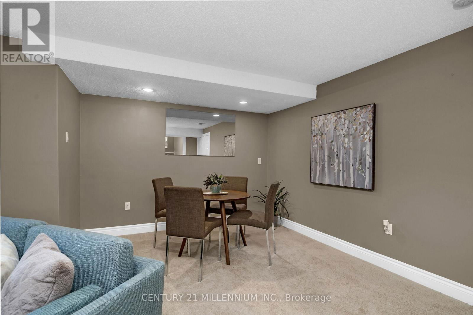 38 ERINLEA CRESCENT Image 30