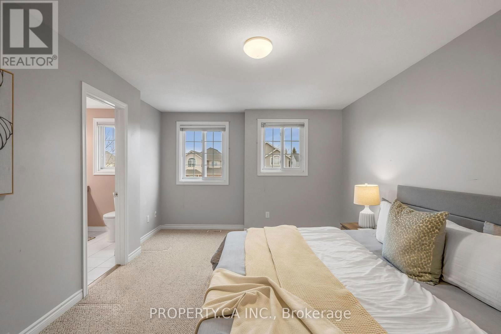 294 HUCK CRESCENT Image 18