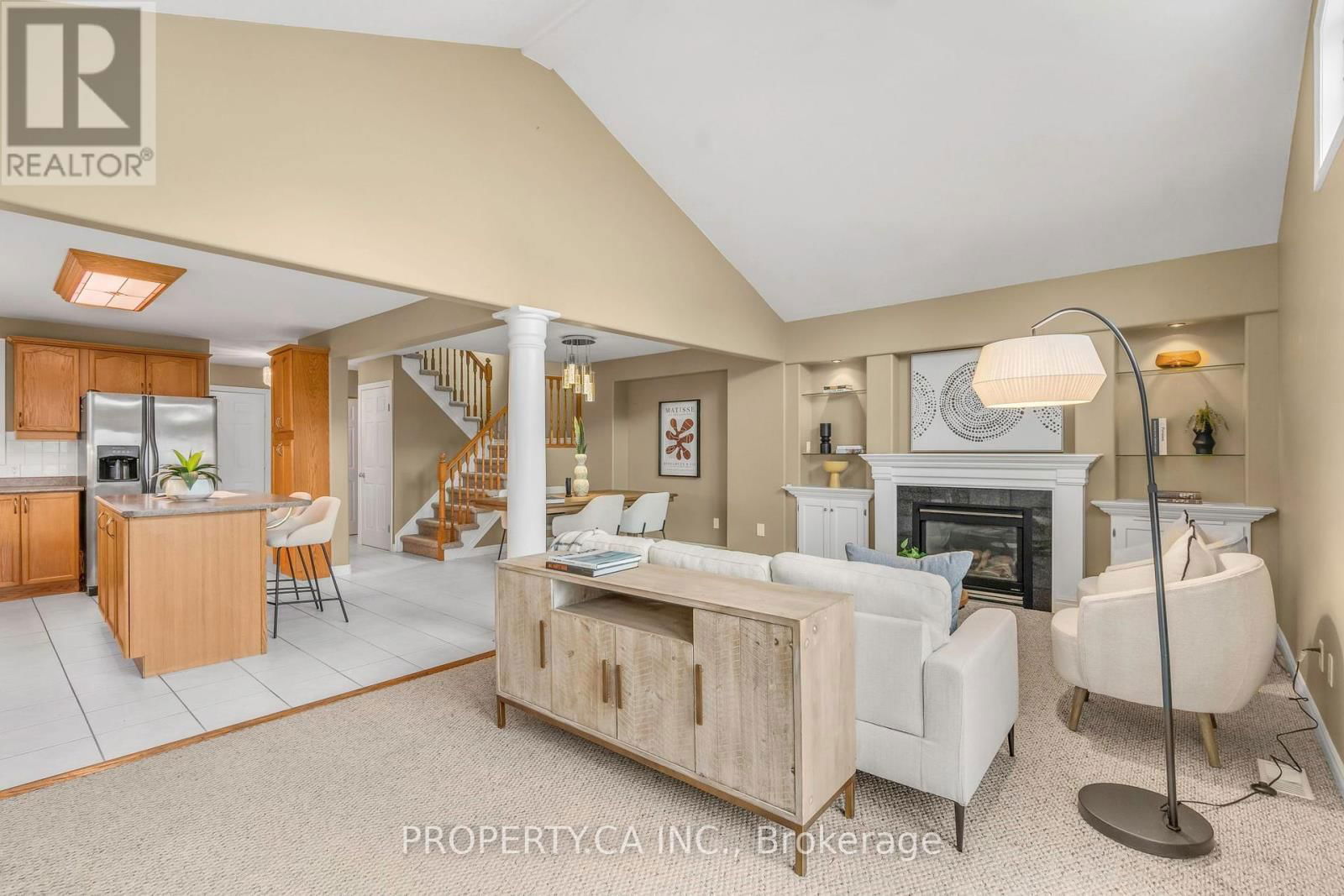 294 HUCK CRESCENT Image 2