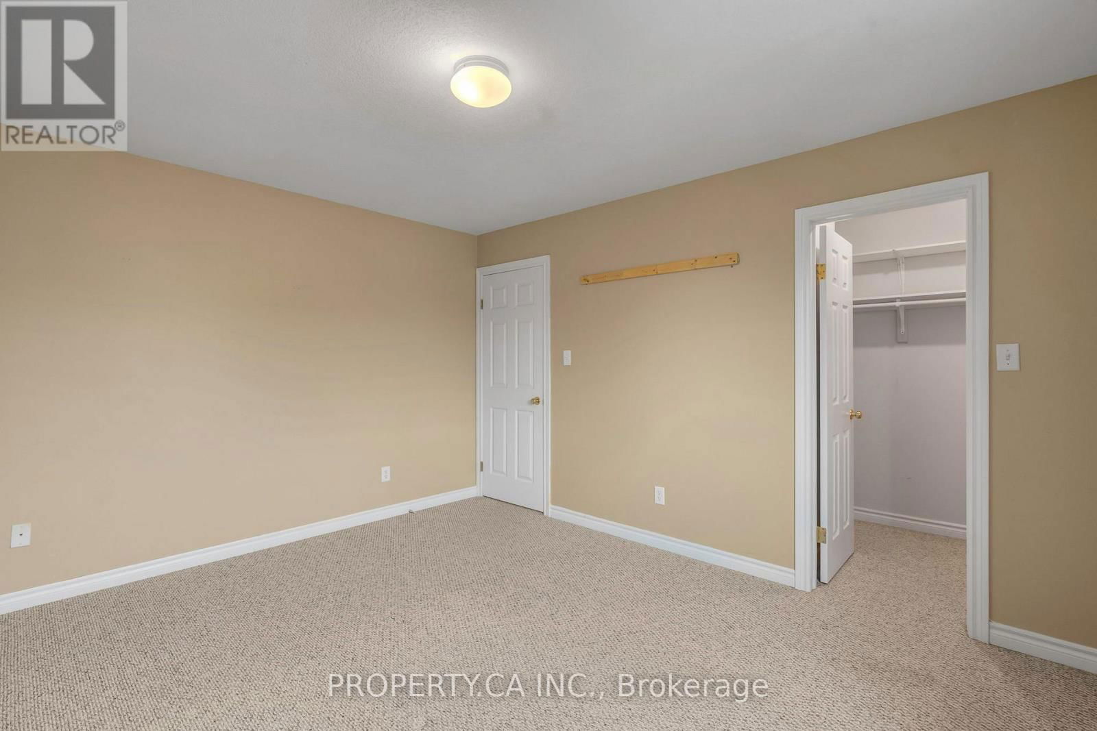 294 HUCK CRESCENT Image 29