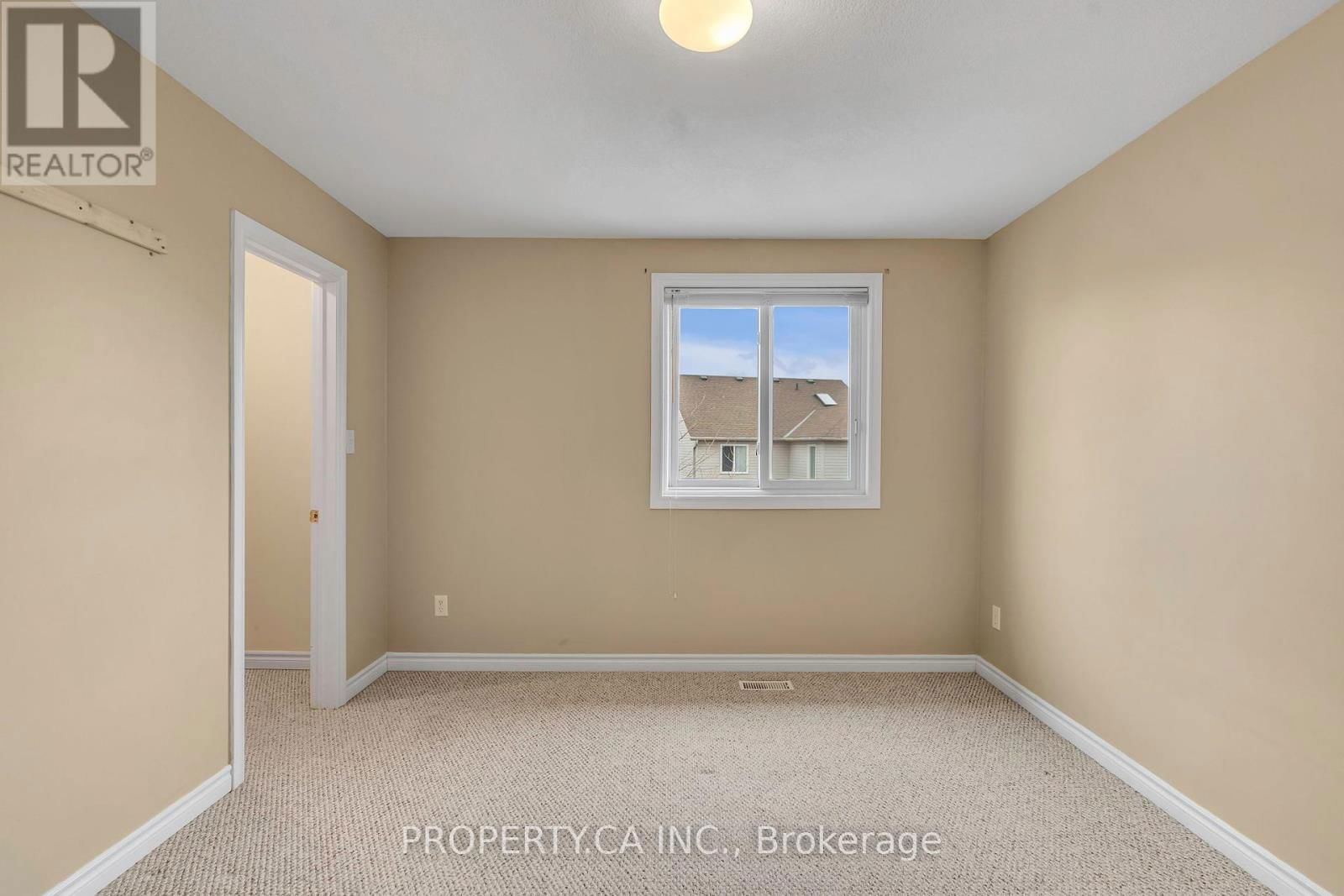 294 HUCK CRESCENT Image 30