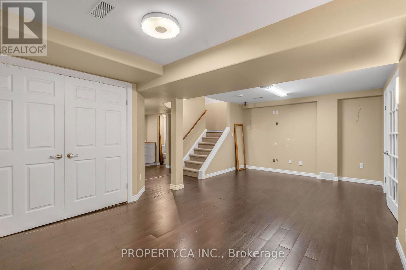 294 HUCK CRESCENT Image 33