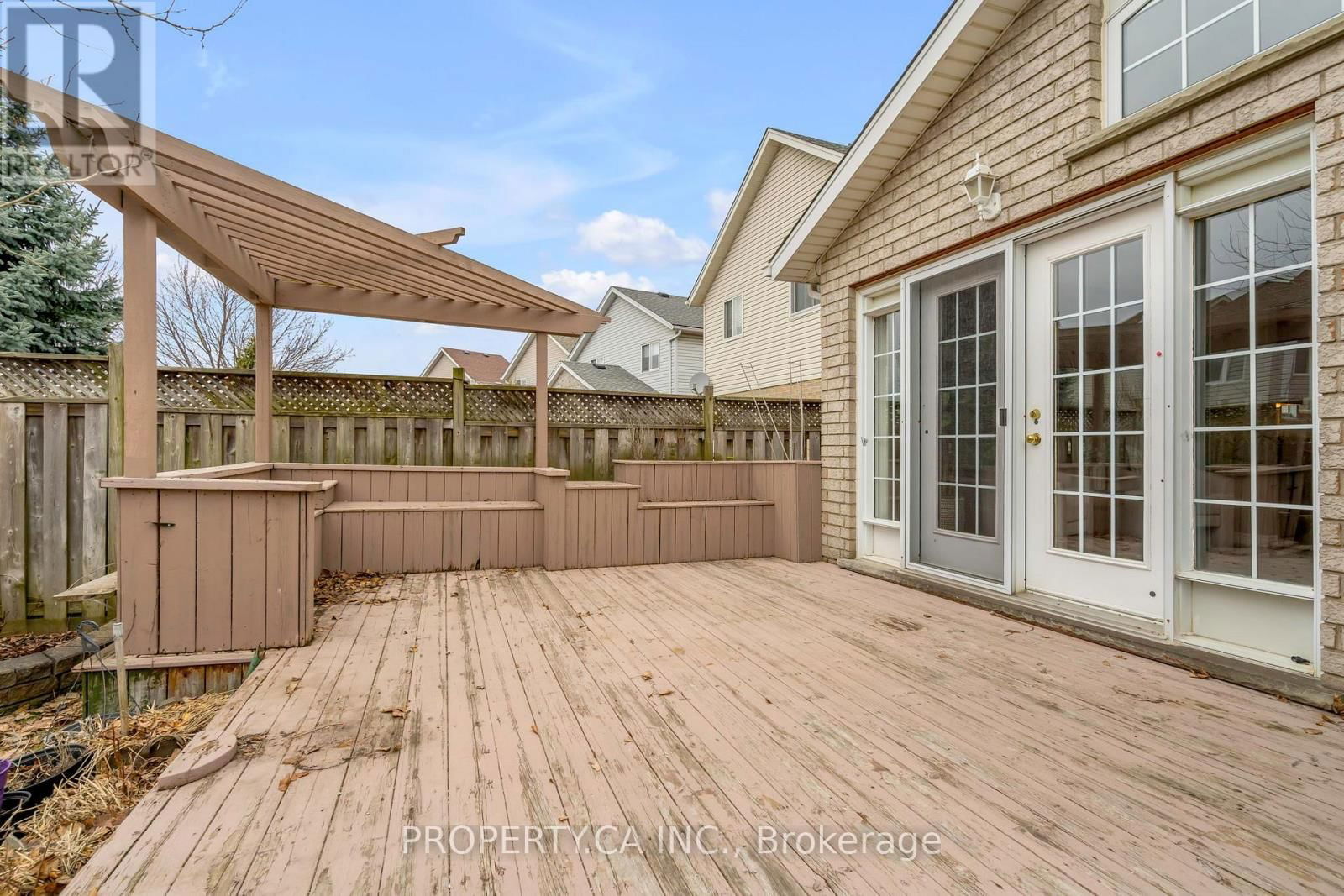294 HUCK CRESCENT Image 44