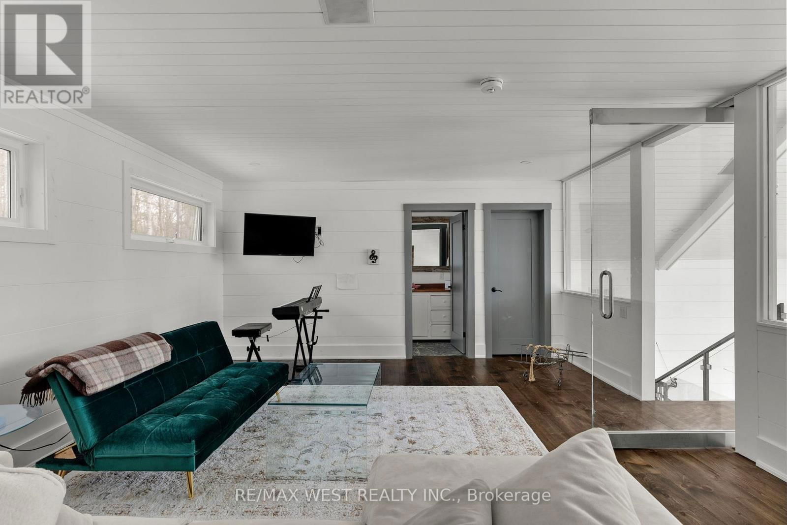 1 - 1331 SOUTH MONCK DRIVE Image 17
