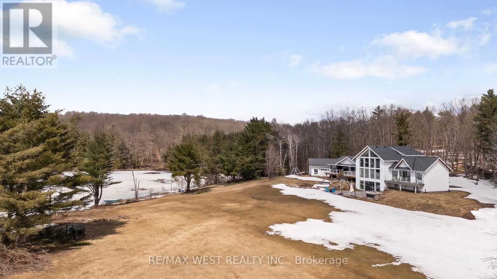1 - 1331 SOUTH MONCK DRIVE Image 3
