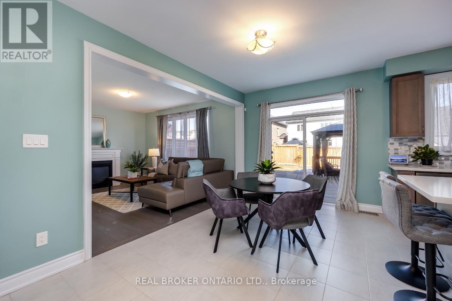 3 MELROSE DRIVE Image 14