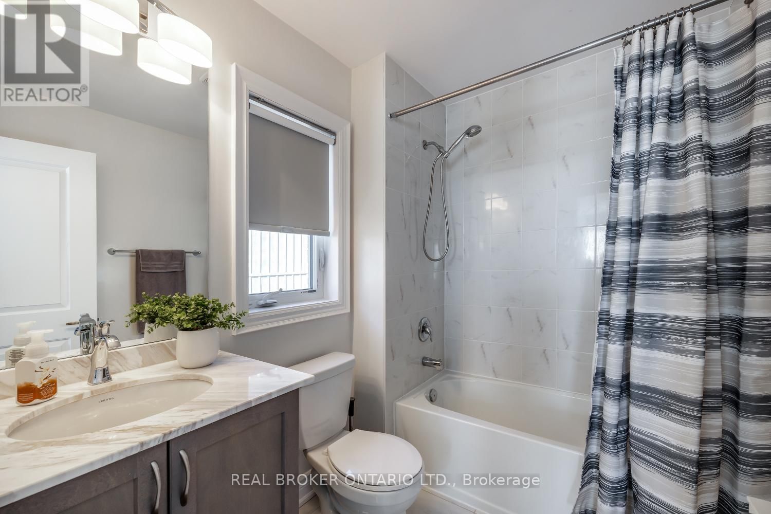 3 MELROSE DRIVE Image 28