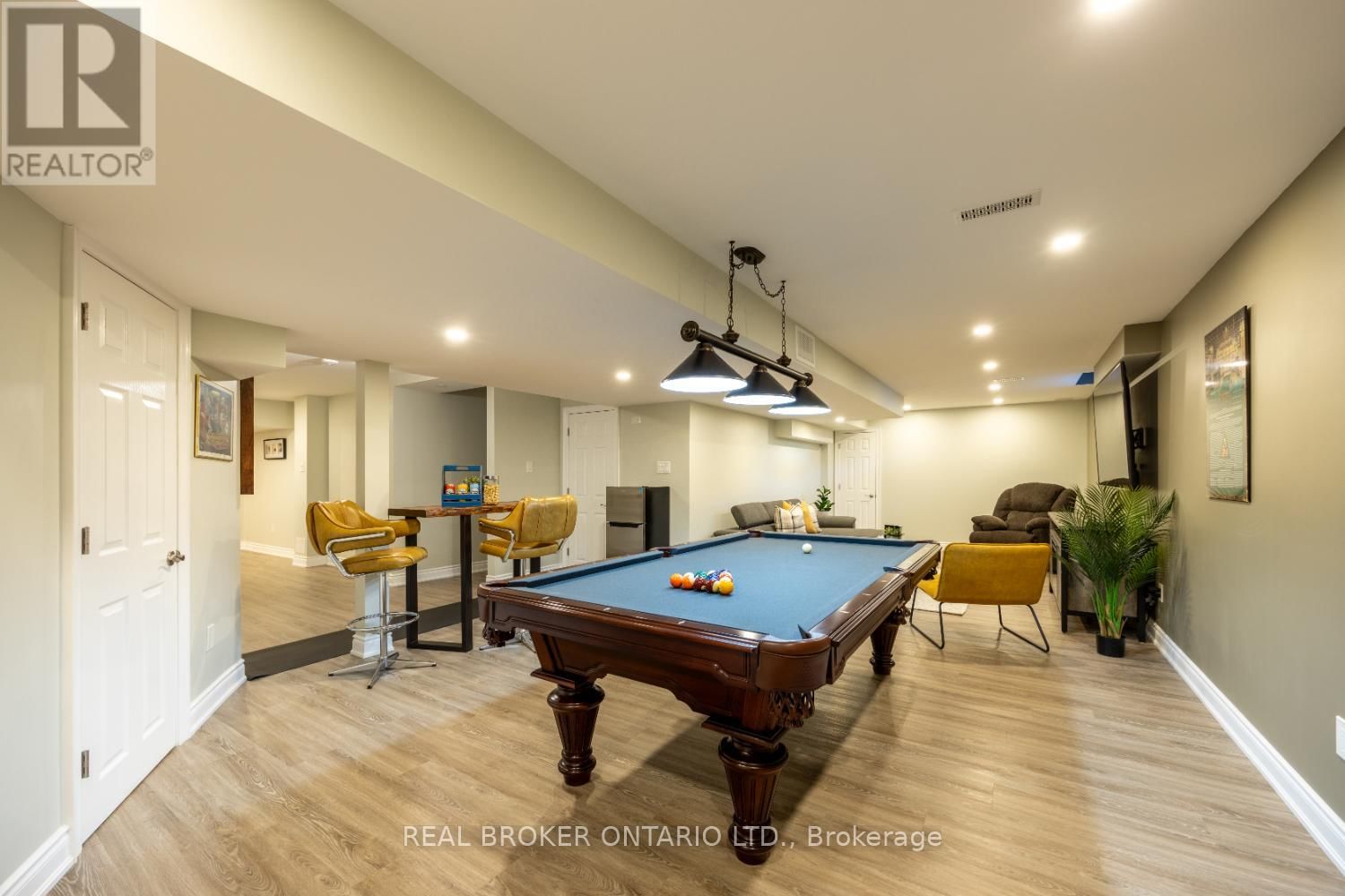 3 MELROSE DRIVE Image 31