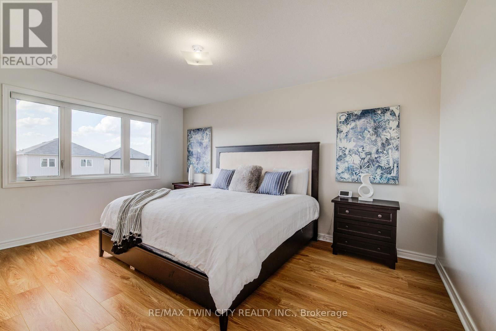 991 HANNAH AVENUE SOUTH Image 30