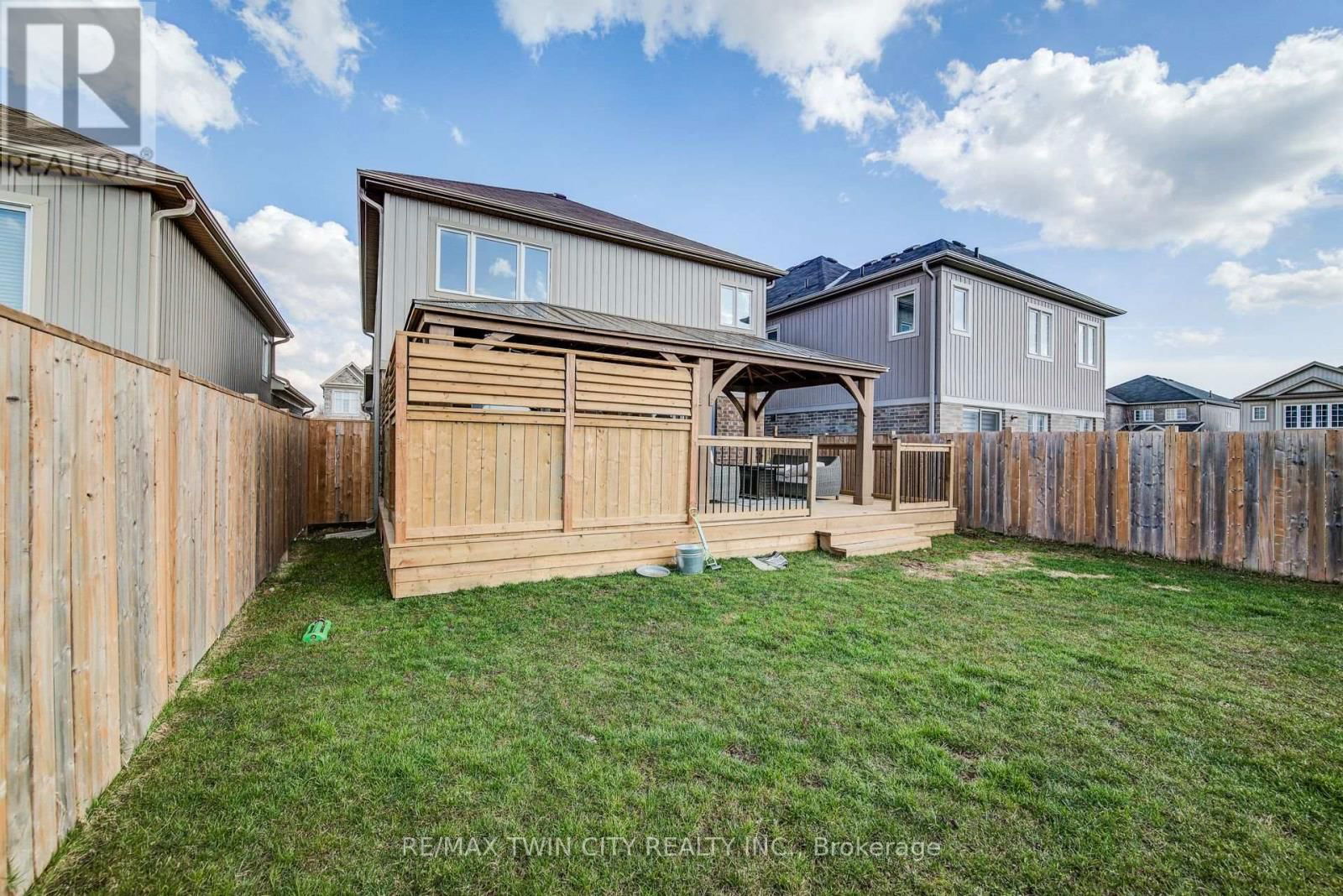 991 HANNAH AVENUE SOUTH Image 45