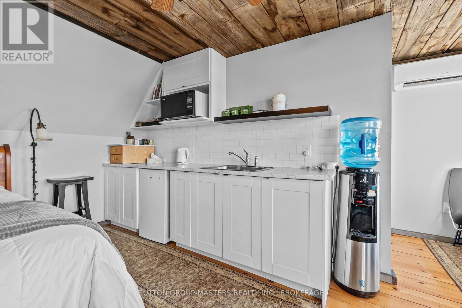 5540 BATH ROAD Image 28