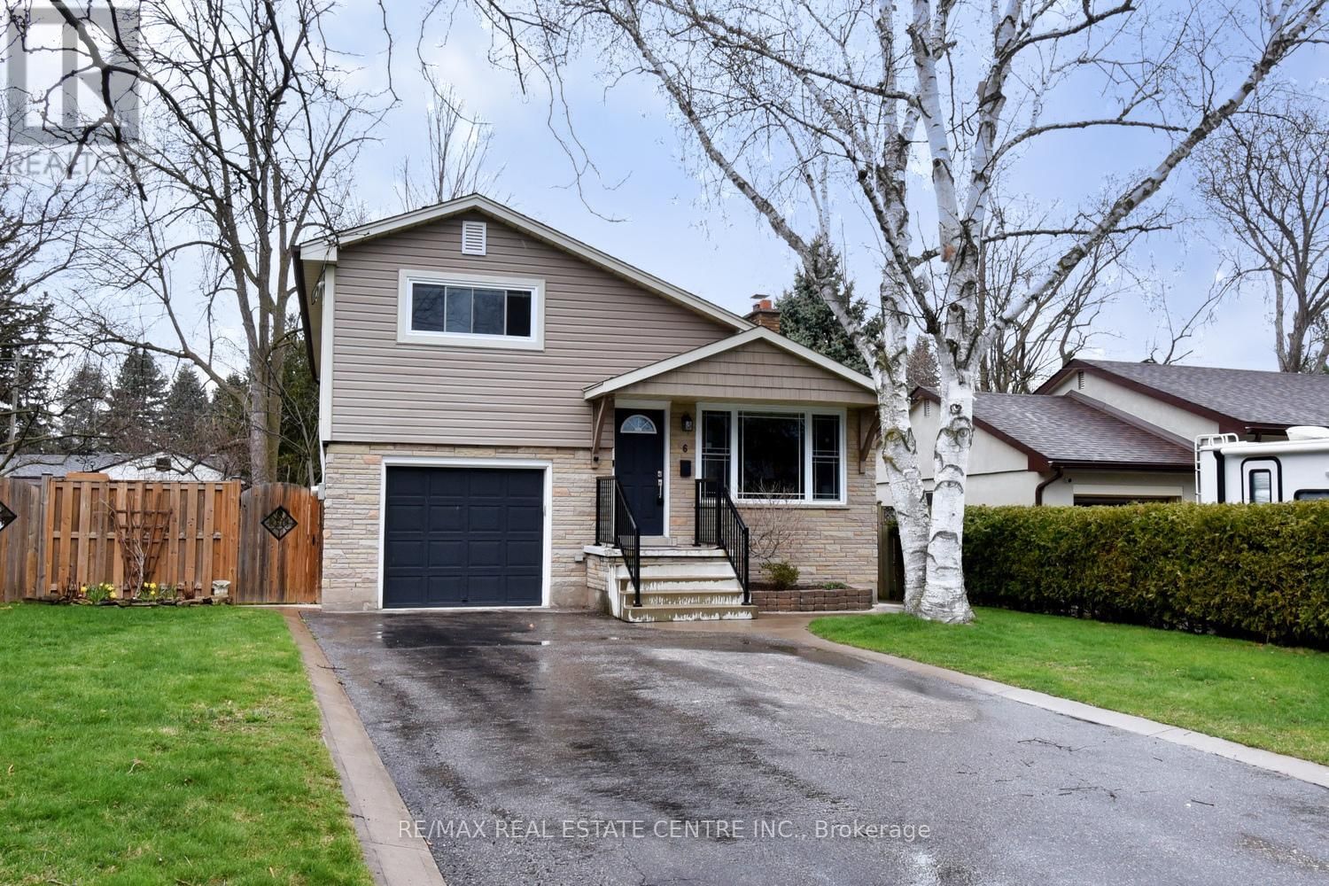 6 BRIERWOOD AVENUE Image 1