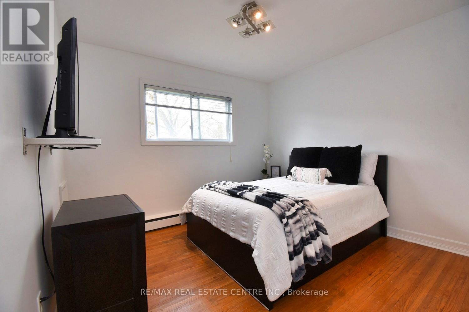 6 BRIERWOOD AVENUE Image 11
