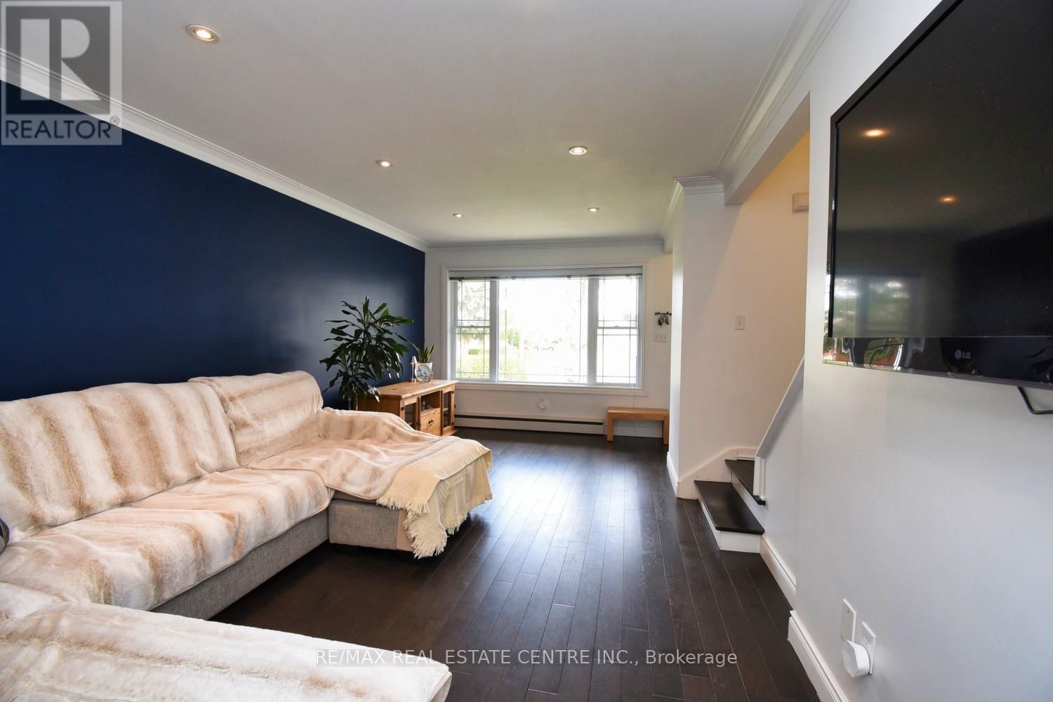 6 BRIERWOOD AVENUE Image 3