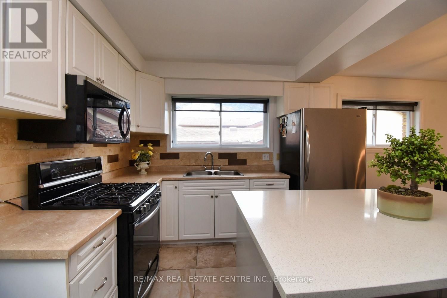 6 BRIERWOOD AVENUE Image 4