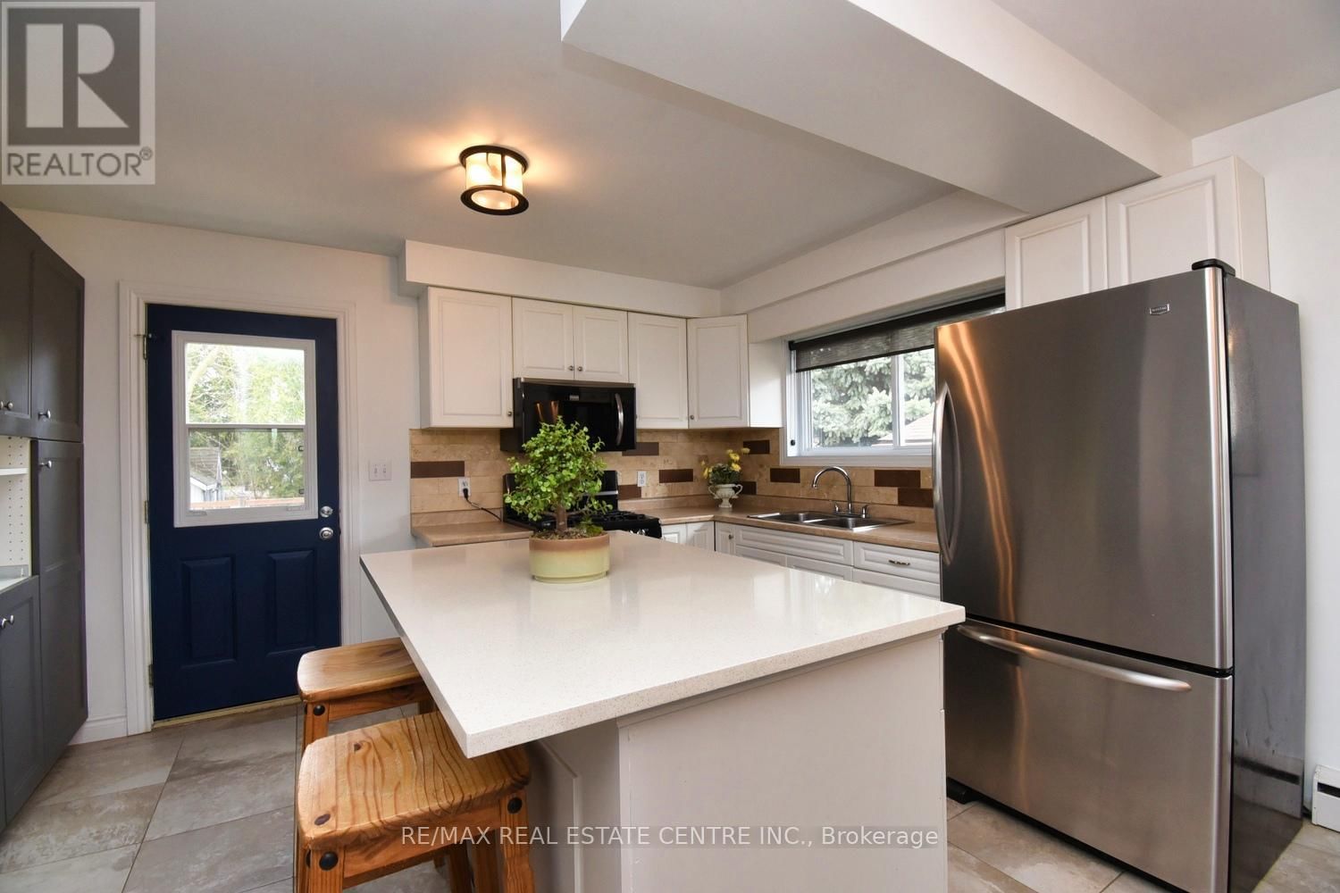 6 BRIERWOOD AVENUE Image 5