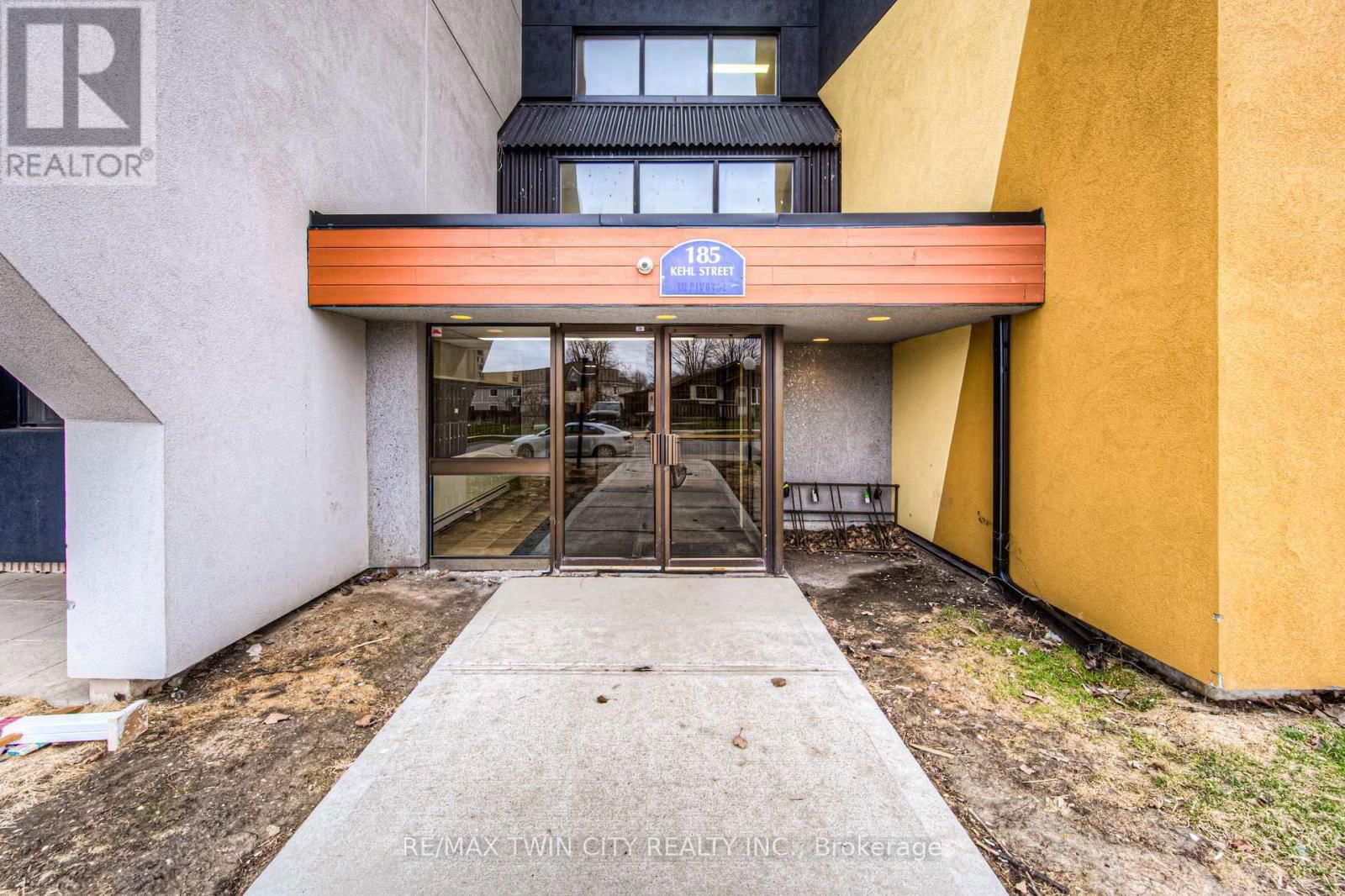 214 - 185 KEHL STREET Image 22