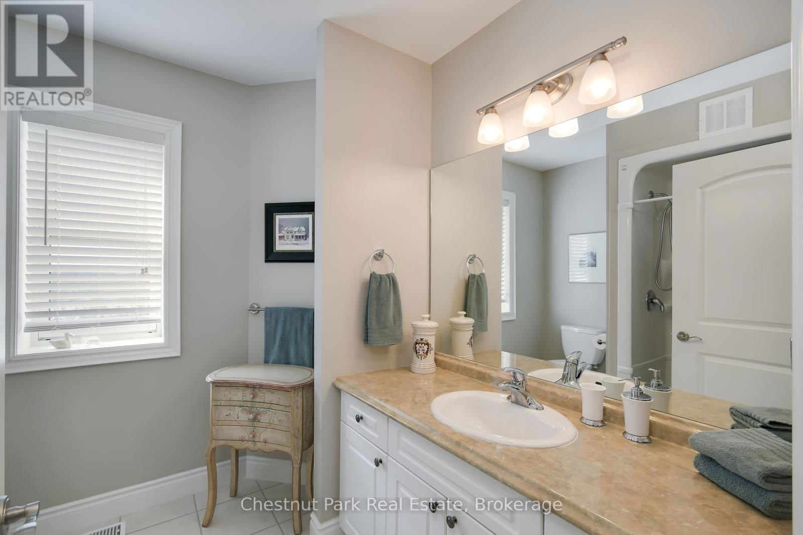 412 - 10-B KIMBERLEY AVENUE Image 10