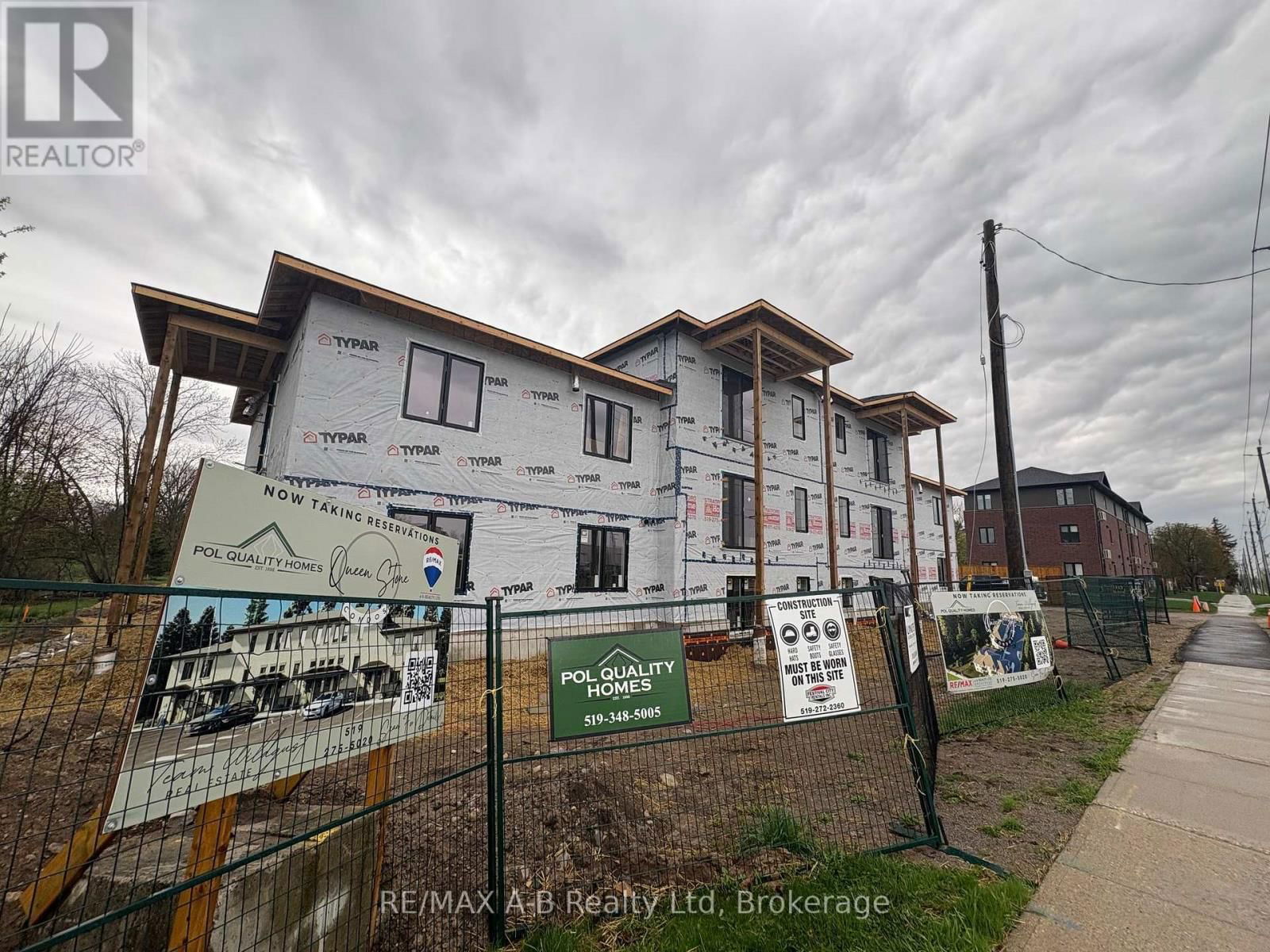 5 - 428 QUEEN STREET WEST Image 9