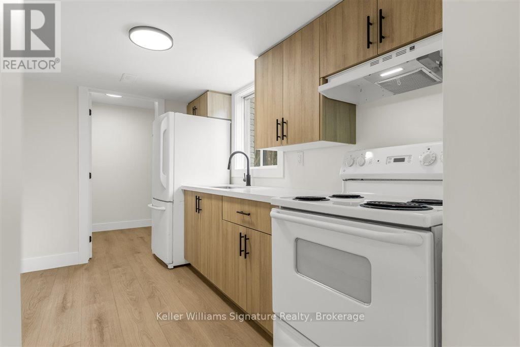 168 ALBION FALLS BOULEVARD Image 30