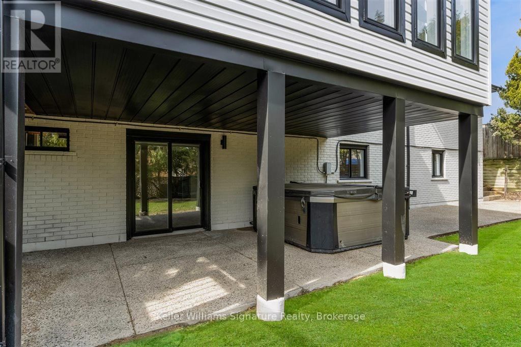 168 ALBION FALLS BOULEVARD Image 36
