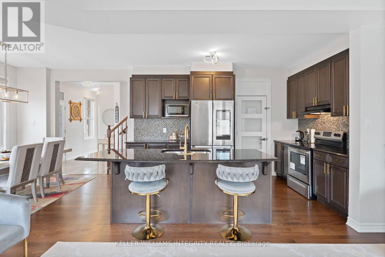 52 OXALIS CRESCENT Image 15