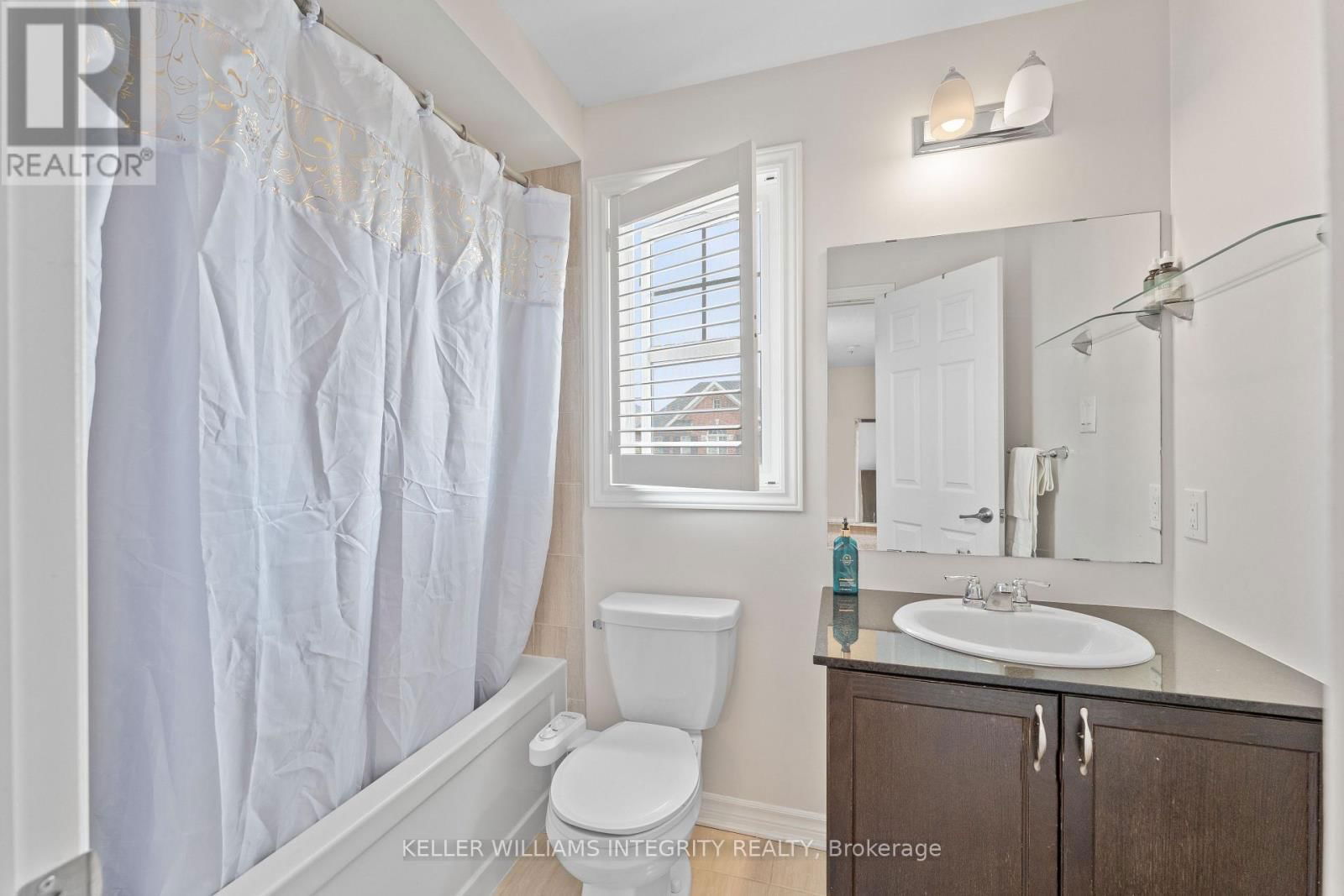 52 OXALIS CRESCENT Image 29