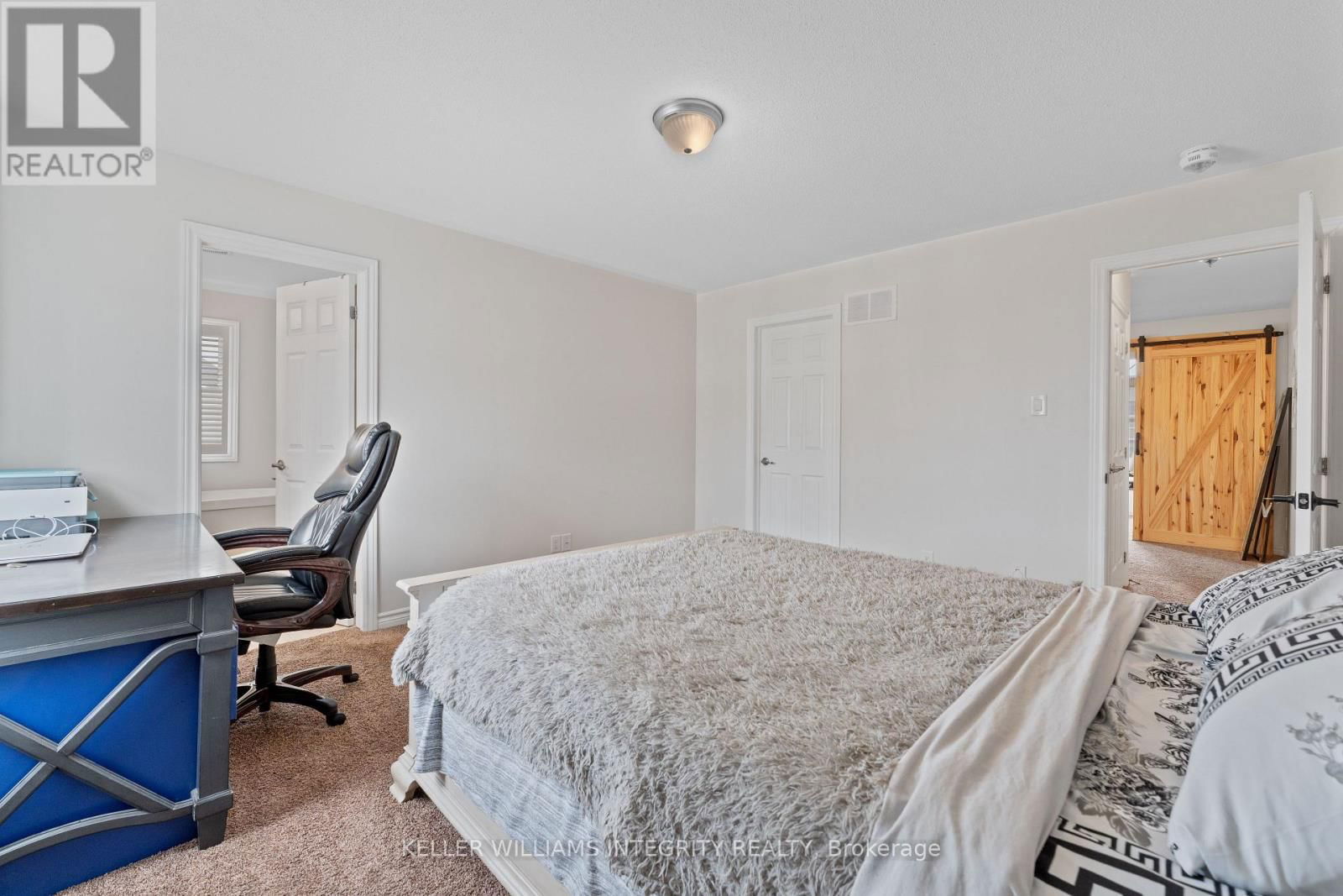 52 OXALIS CRESCENT Image 32