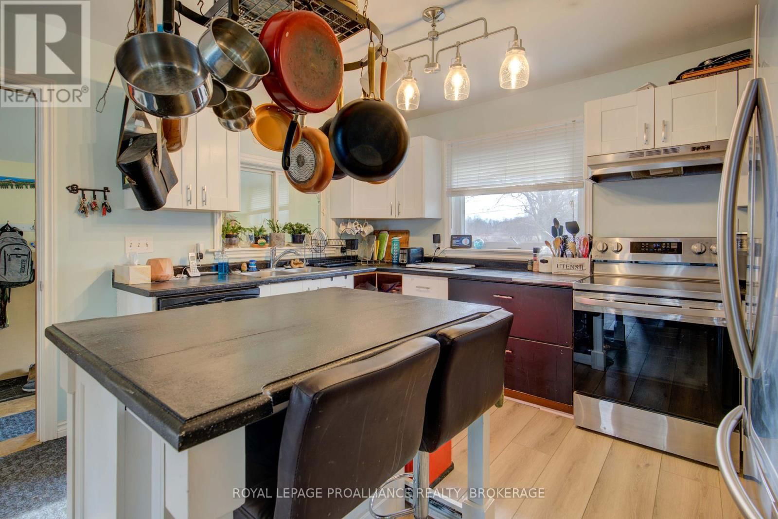 559 NINTH CONCESSION ROAD Image 20