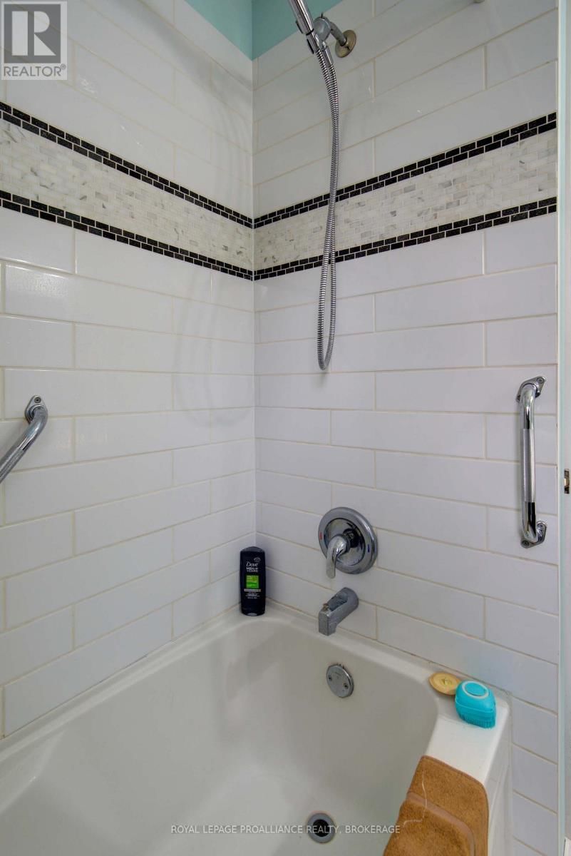 559 NINTH CONCESSION ROAD Image 30