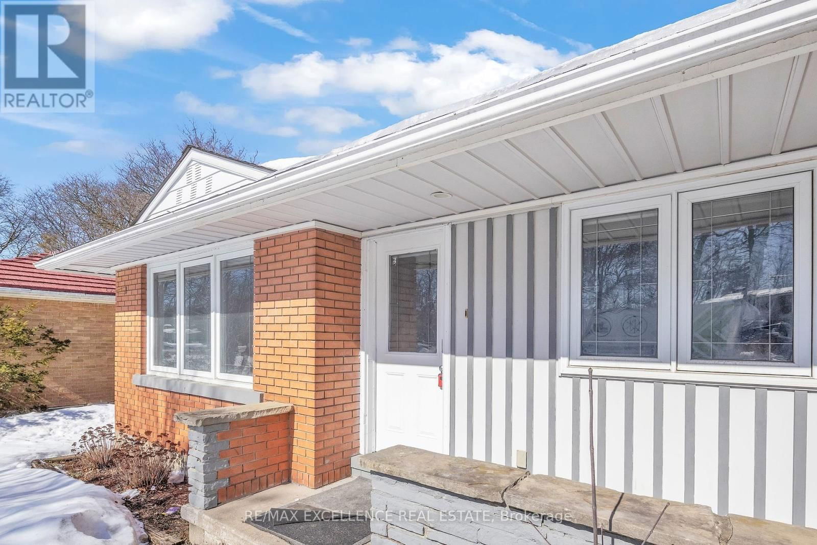 234 ERB STREET Image 10