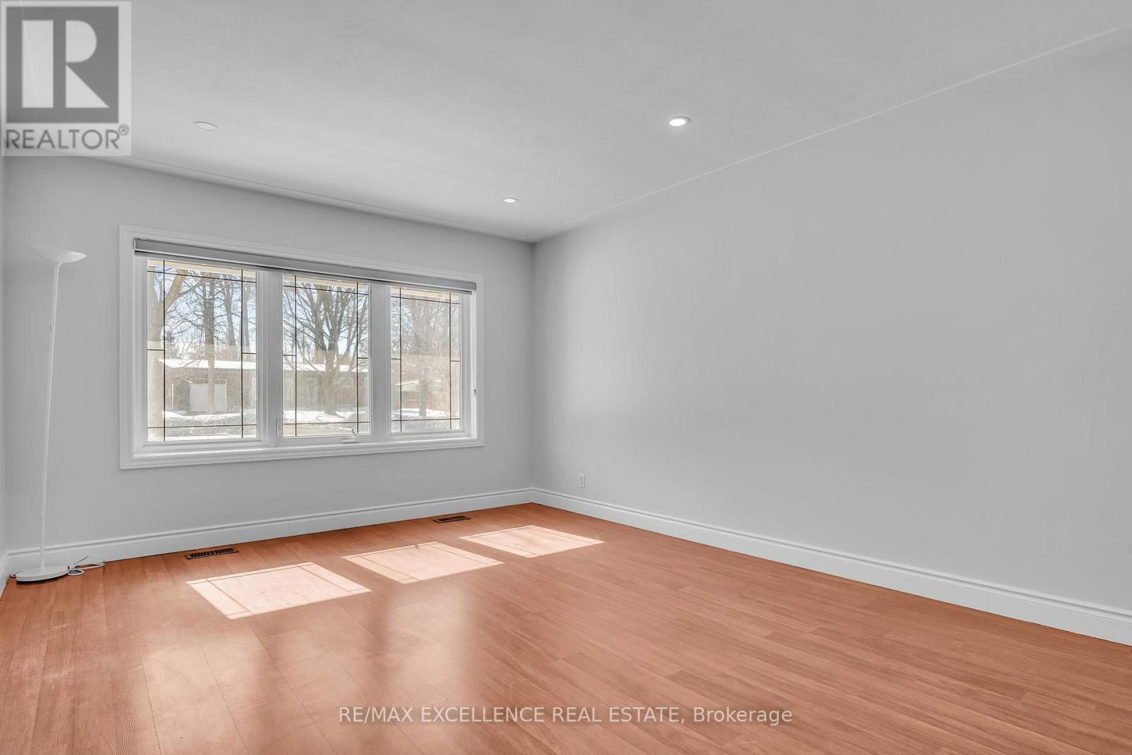 234 ERB STREET Image 4
