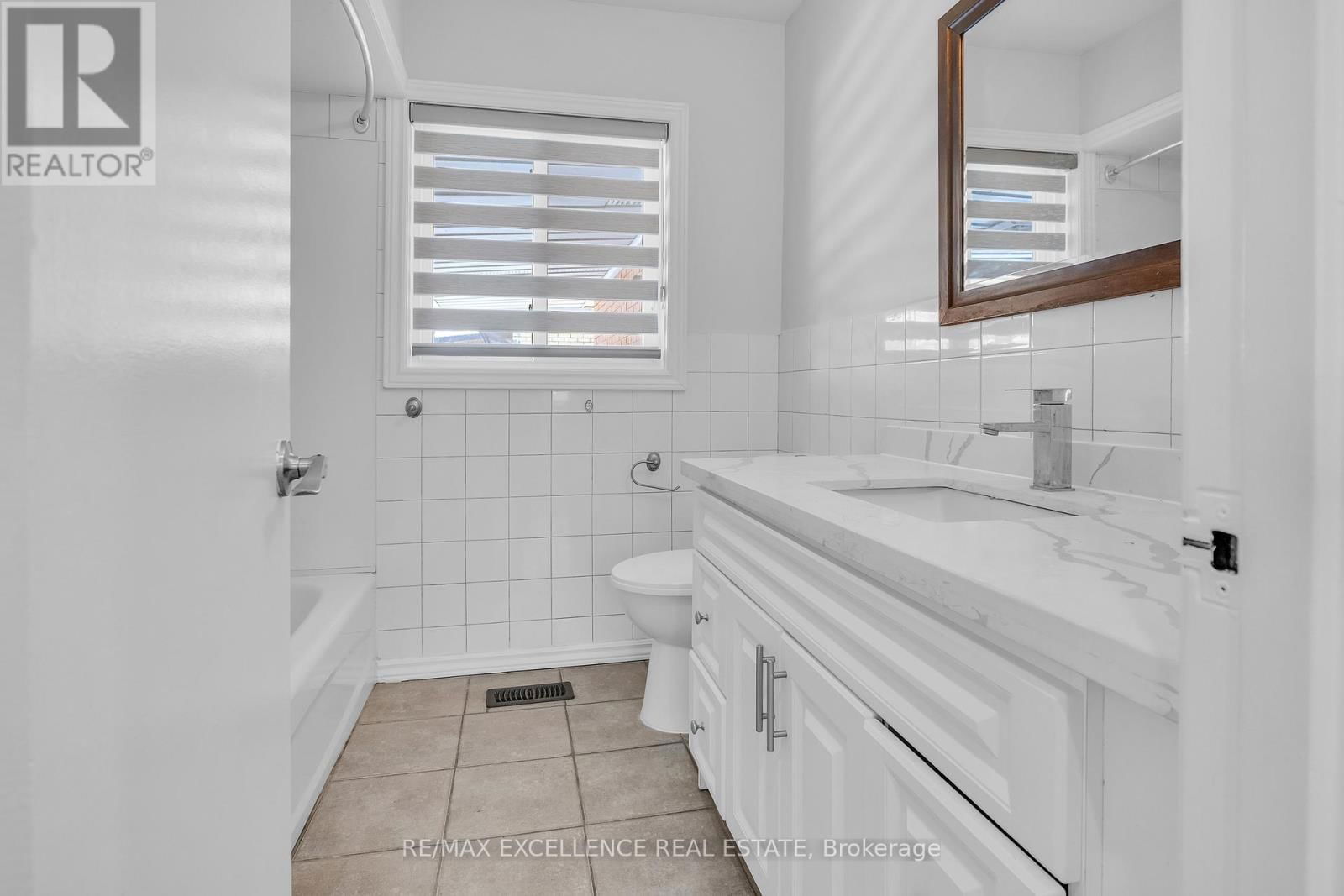234 ERB STREET Image 7