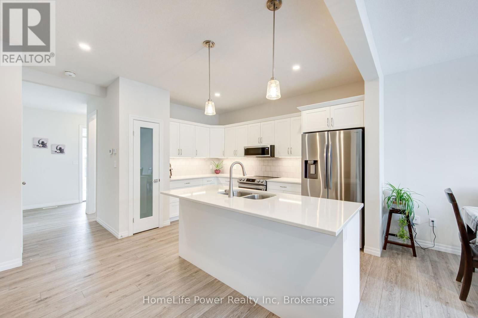 4 BRAUN AVENUE Image 15
