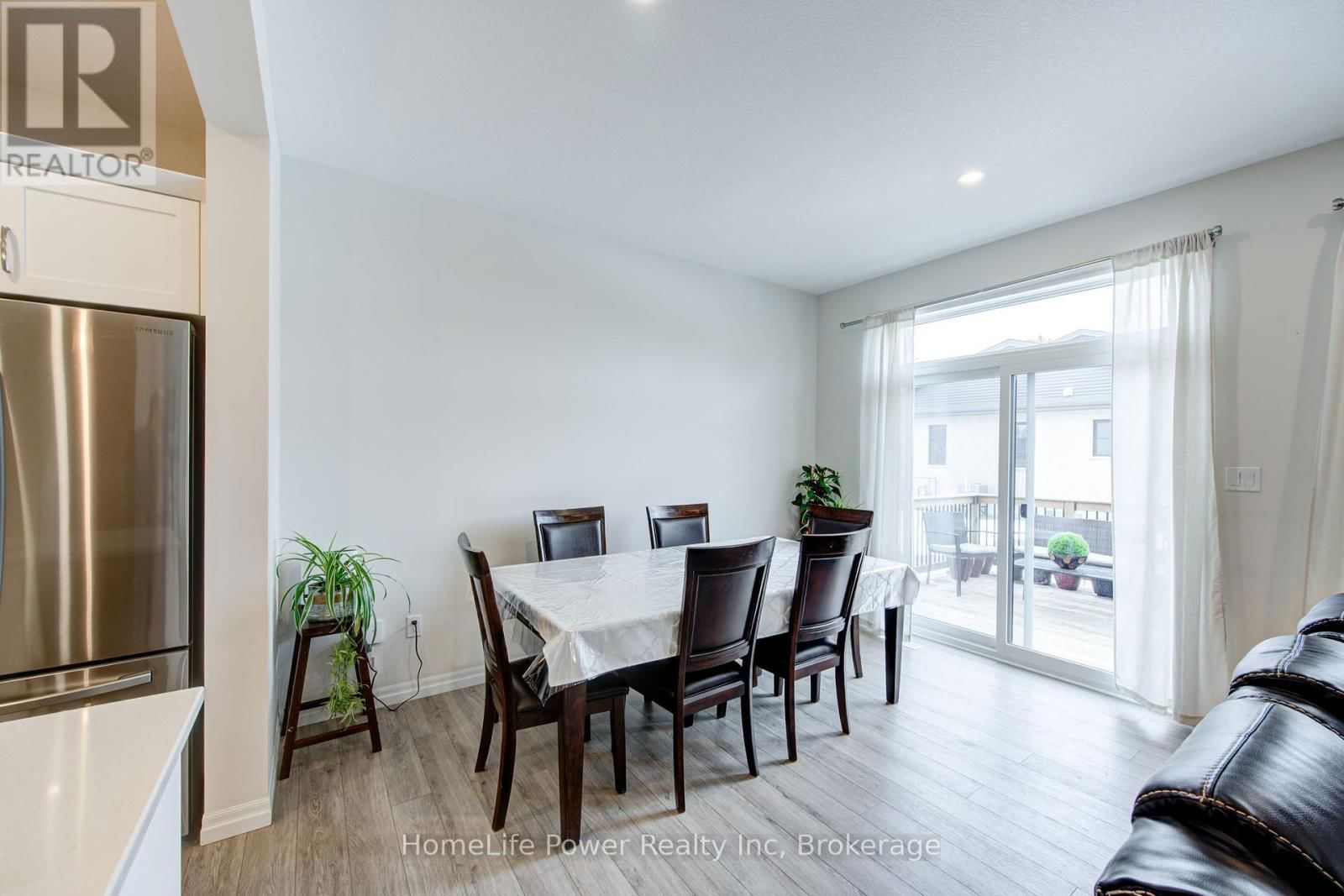 4 BRAUN AVENUE Image 21