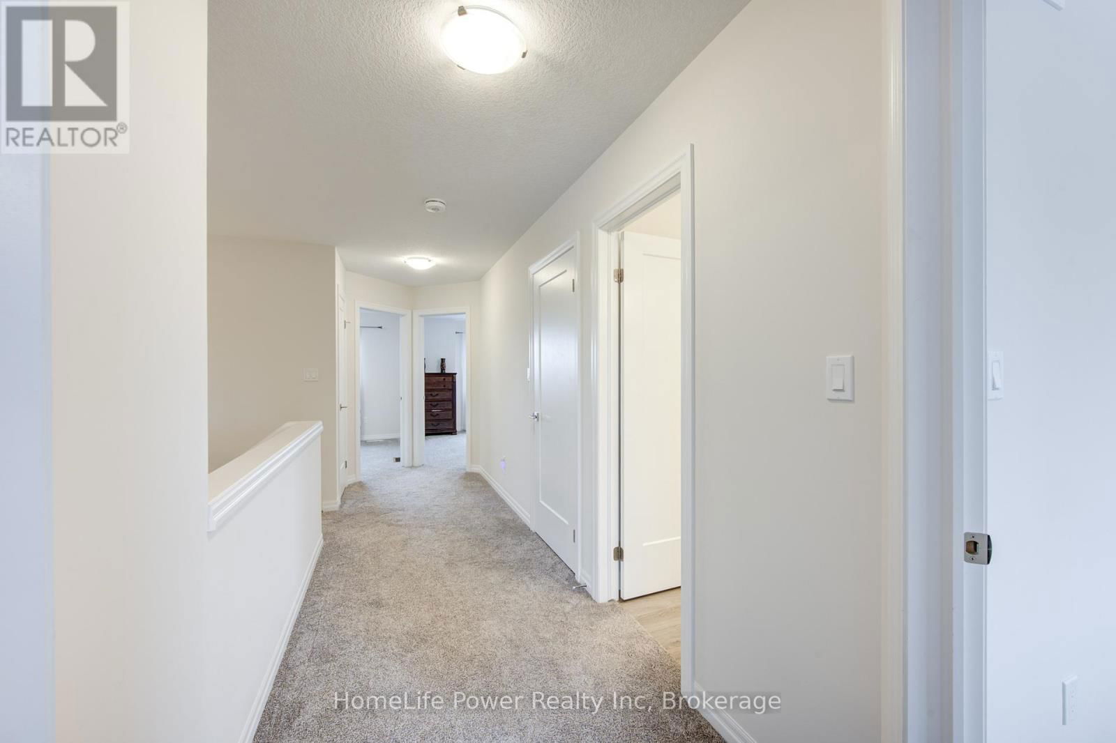 4 BRAUN AVENUE Image 25