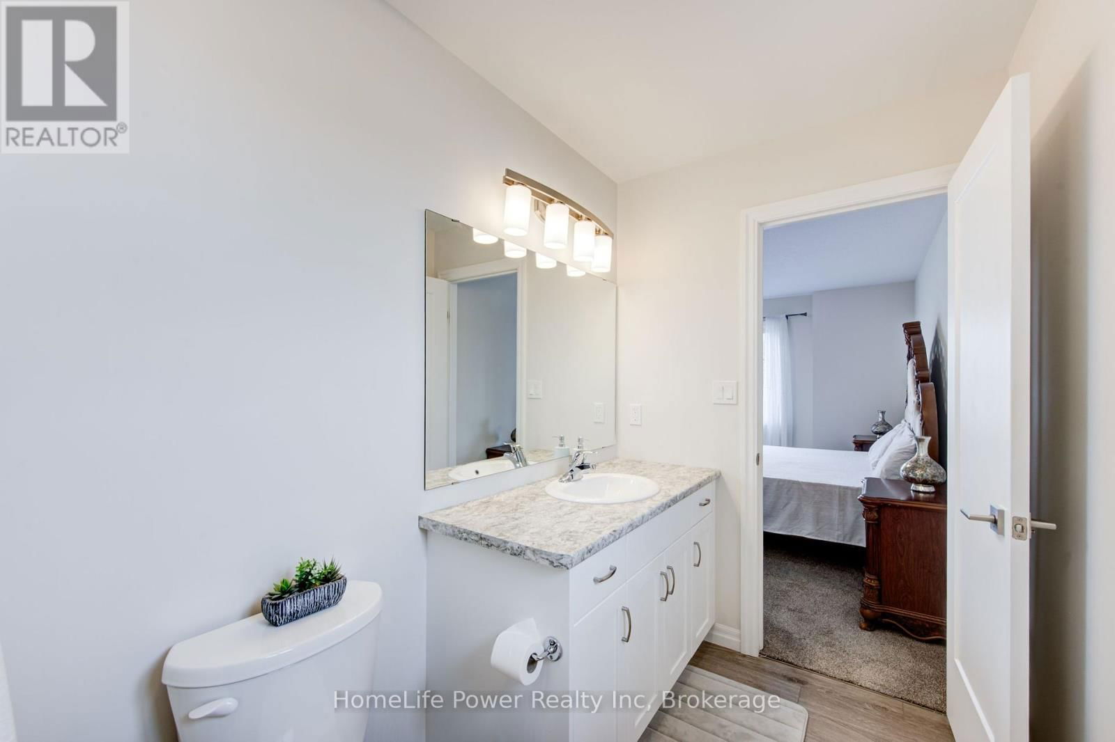 4 BRAUN AVENUE Image 30