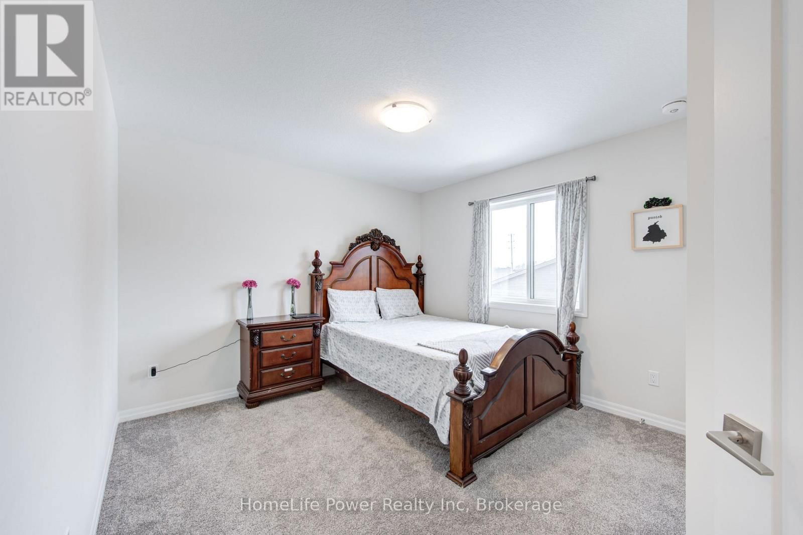 4 BRAUN AVENUE Image 34