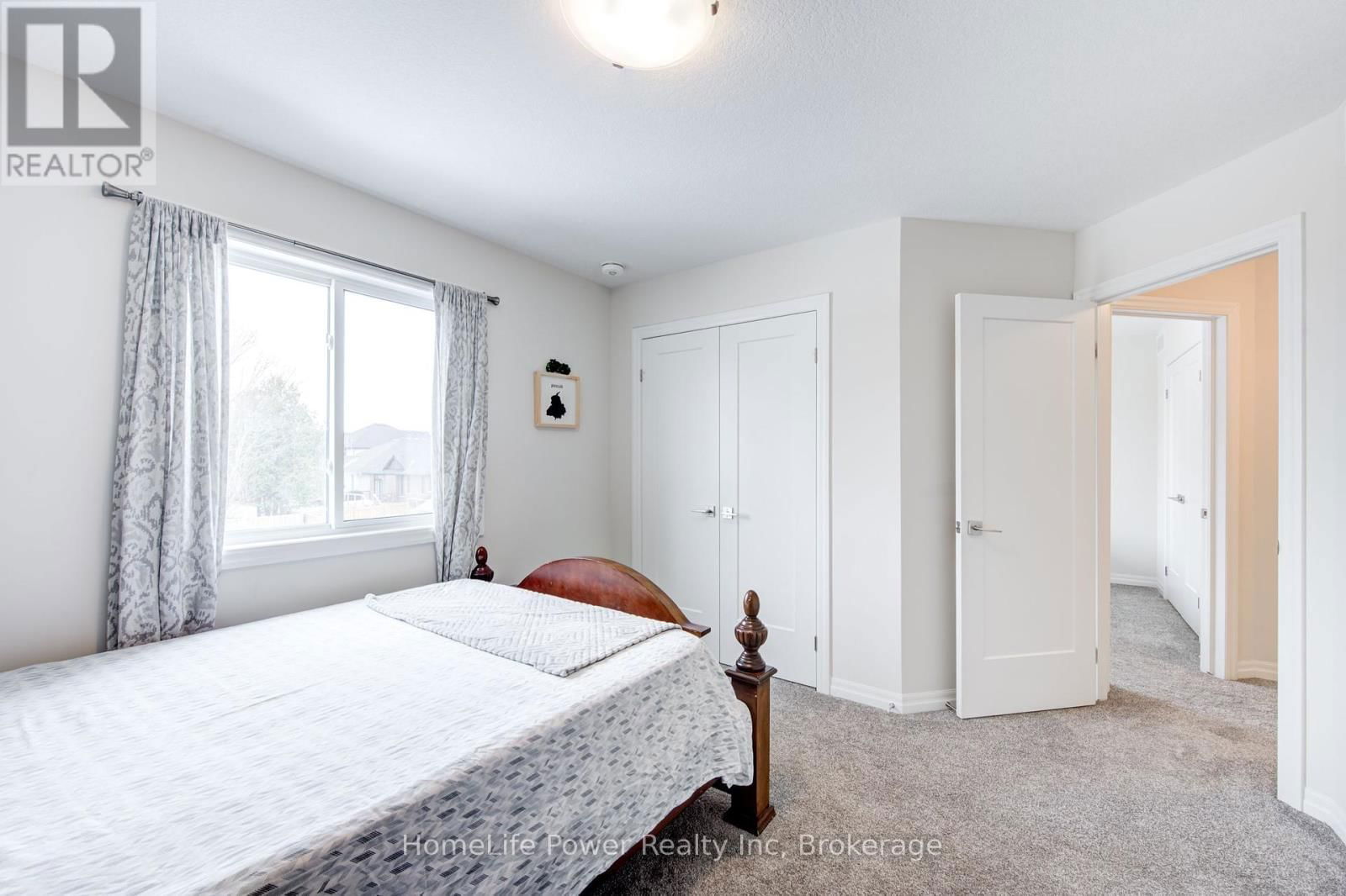 4 BRAUN AVENUE Image 35