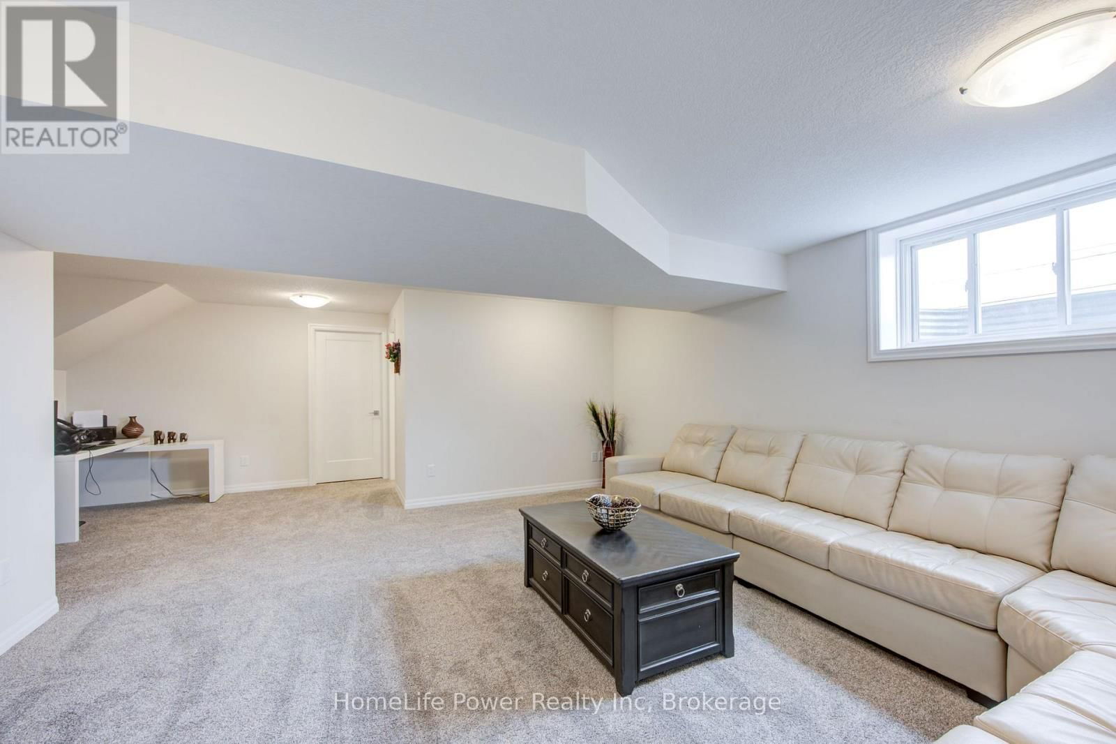 4 BRAUN AVENUE Image 41