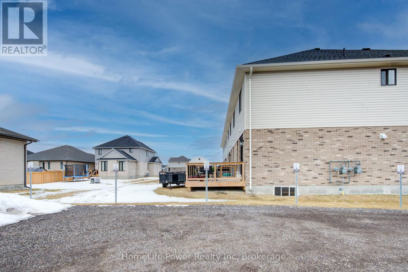 4 BRAUN AVENUE Image 45