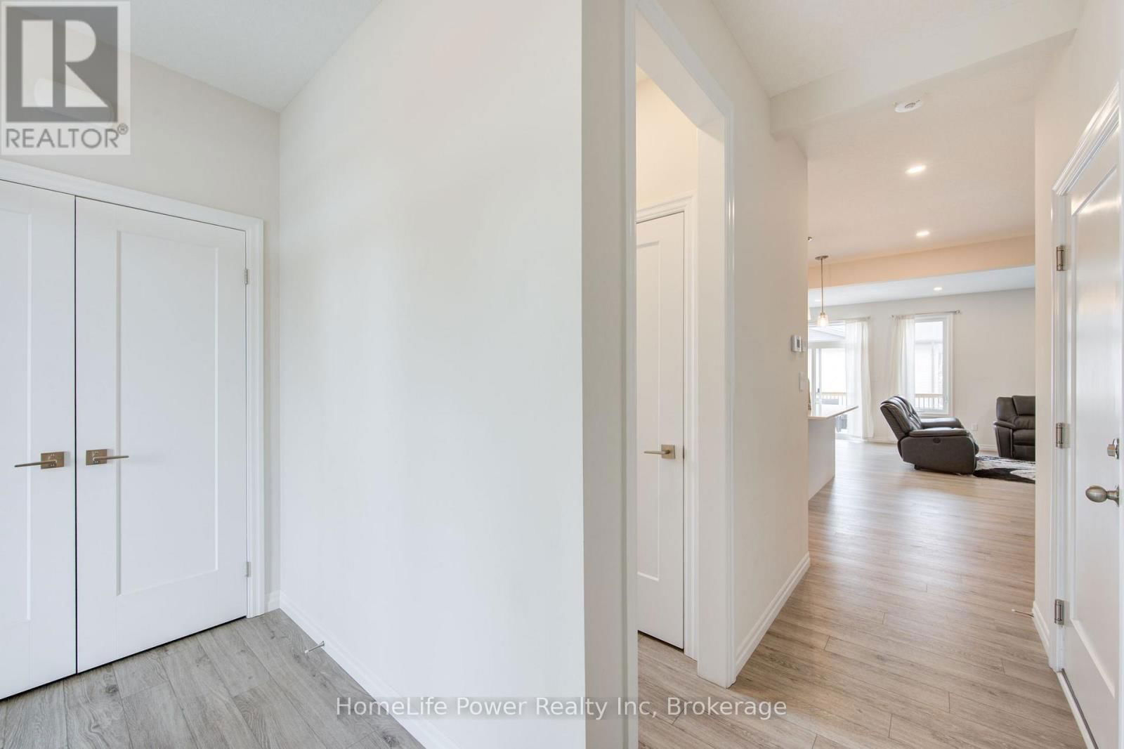 4 BRAUN AVENUE Image 6