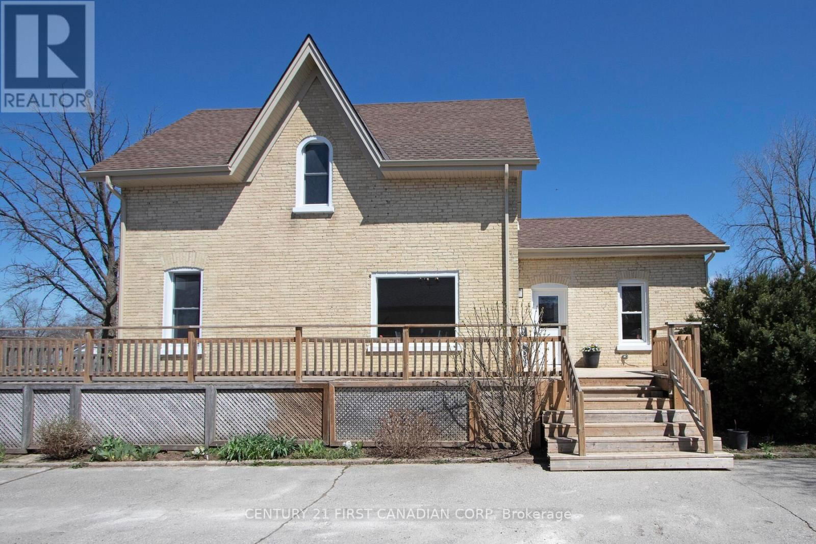 146 MAIN STREET NORTH Image 34