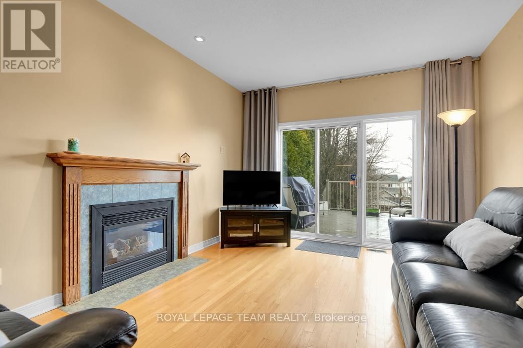 1581 BELLETERRE STREET Image 12