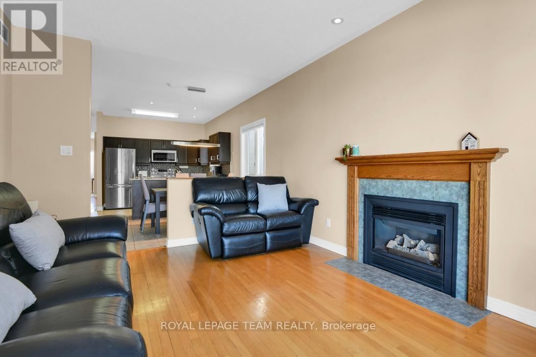 1581 BELLETERRE STREET Image 14