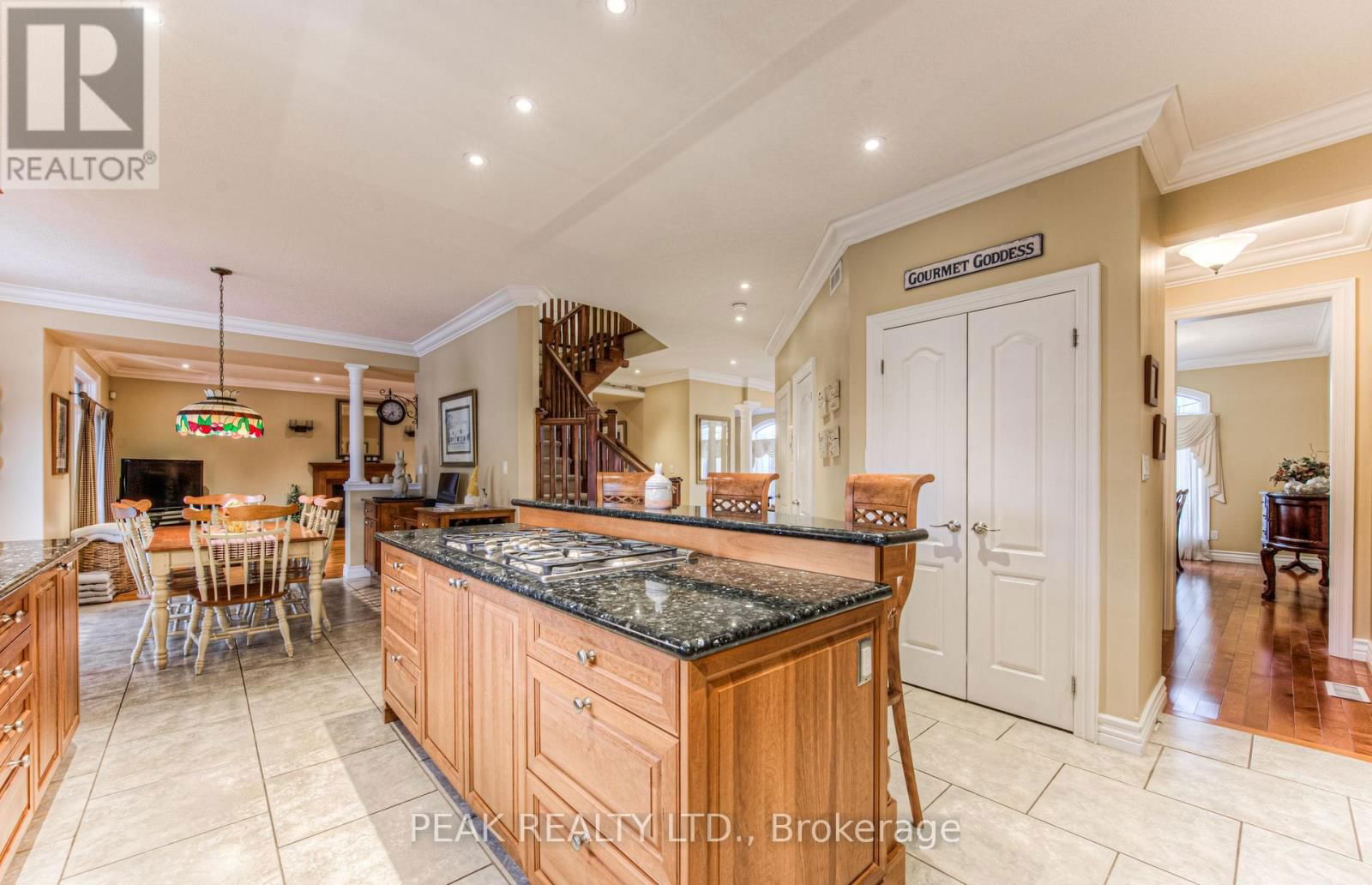 7 JOHN ROSS COURT Image 10