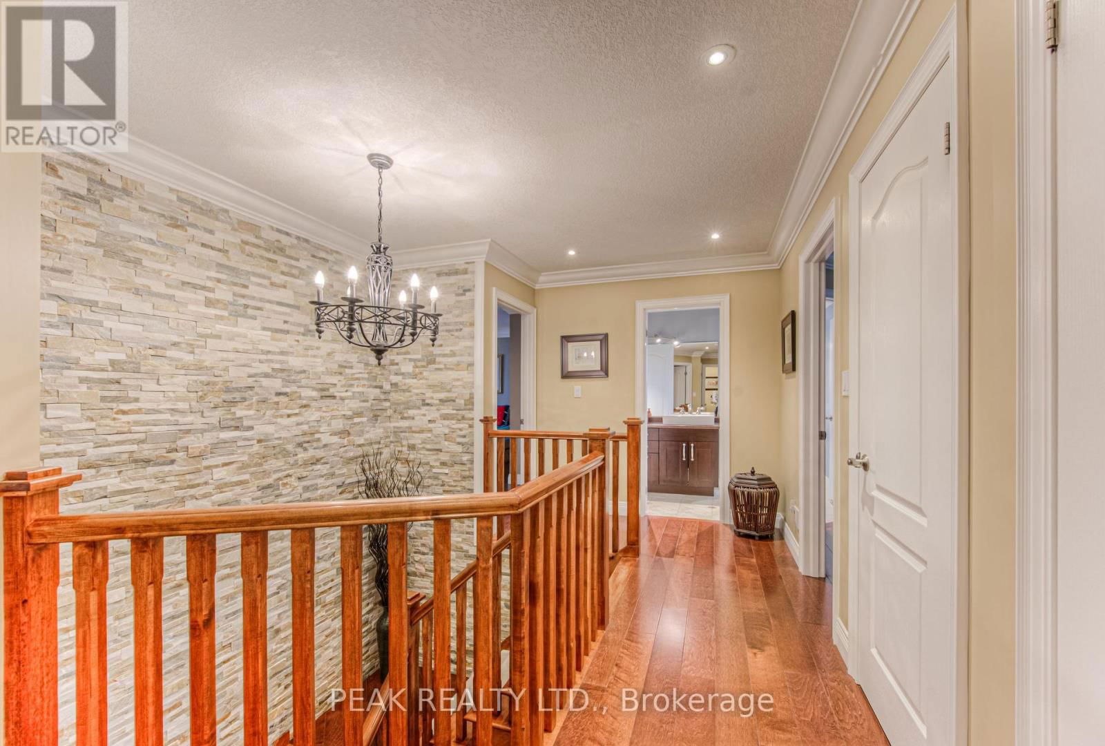 7 JOHN ROSS COURT Image 19