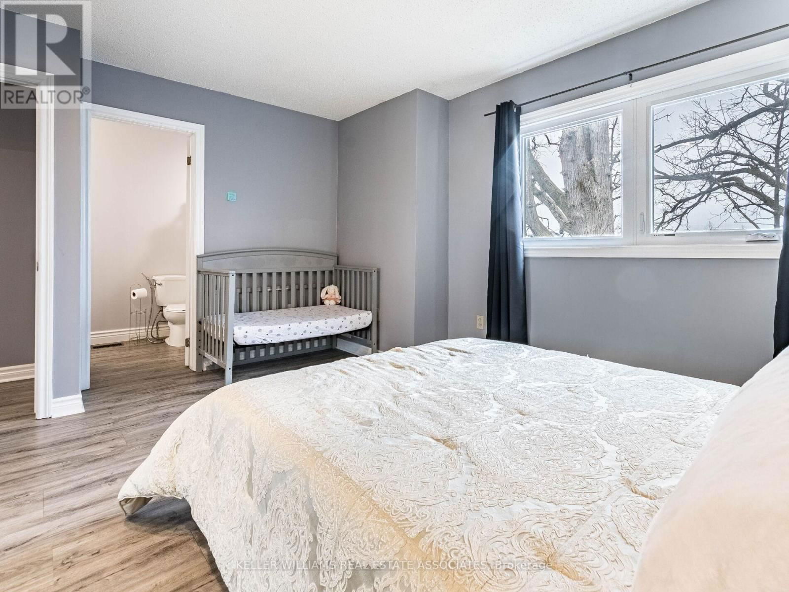 8 - 310 CHRISTOPHER DRIVE Image 21
