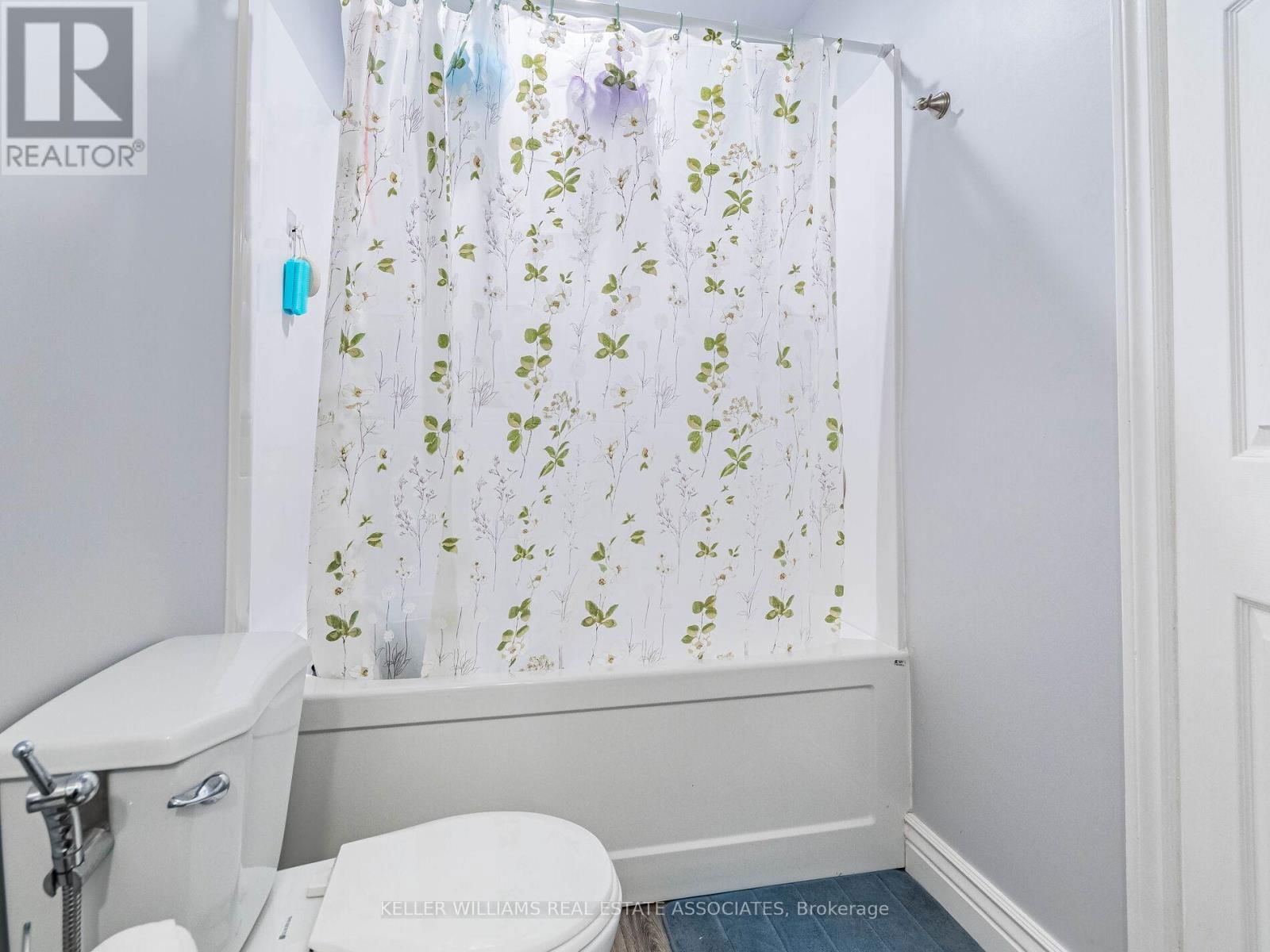 8 - 310 CHRISTOPHER DRIVE Image 23