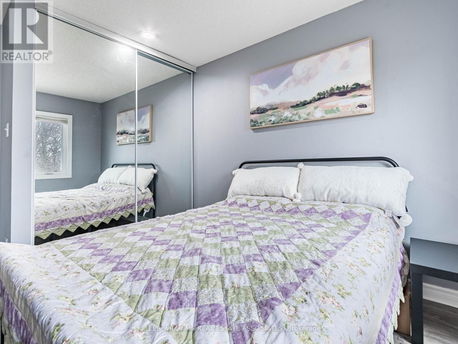 8 - 310 CHRISTOPHER DRIVE Image 25